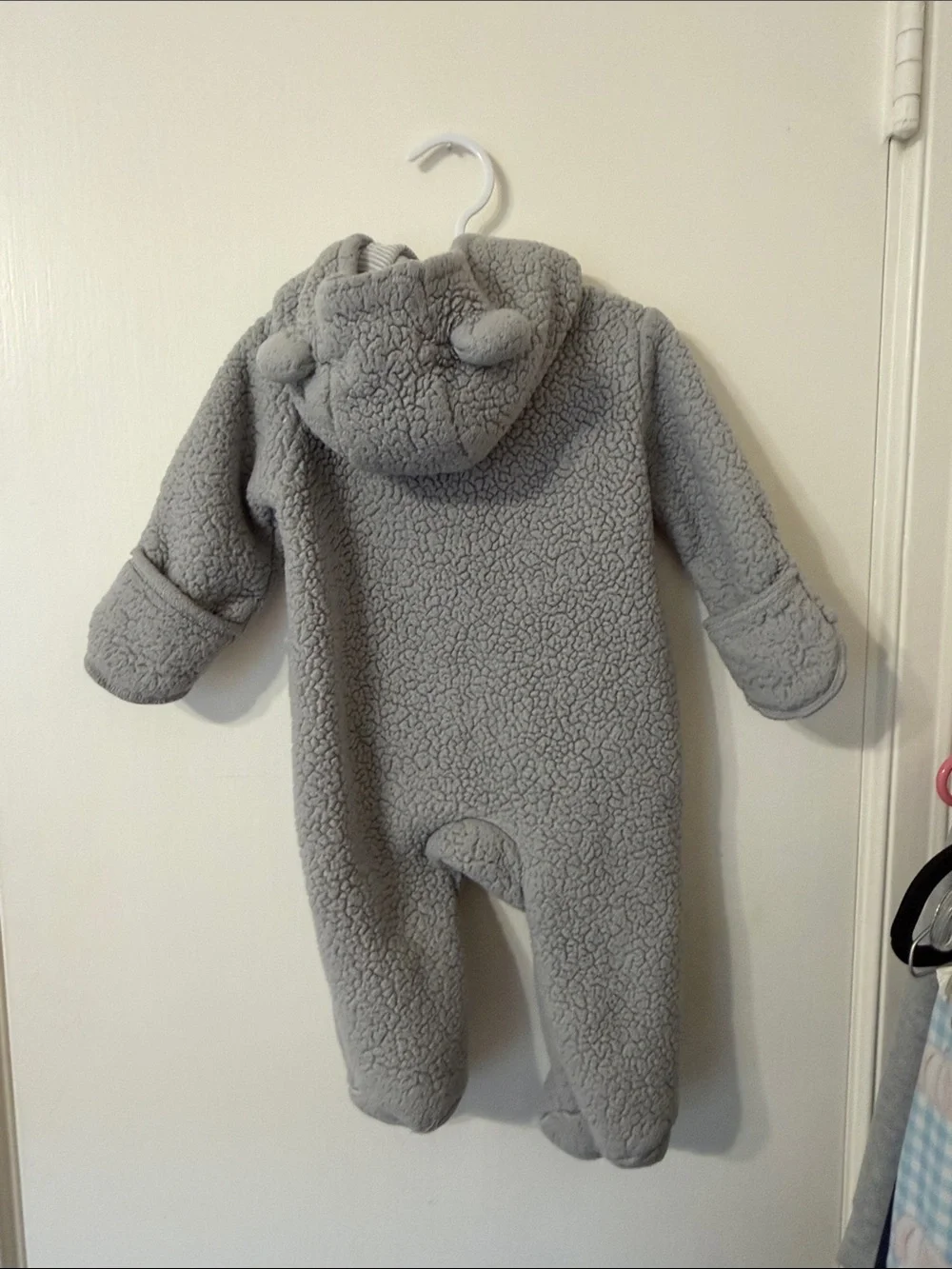 Carter’s 6m Grey Bunting with Hood